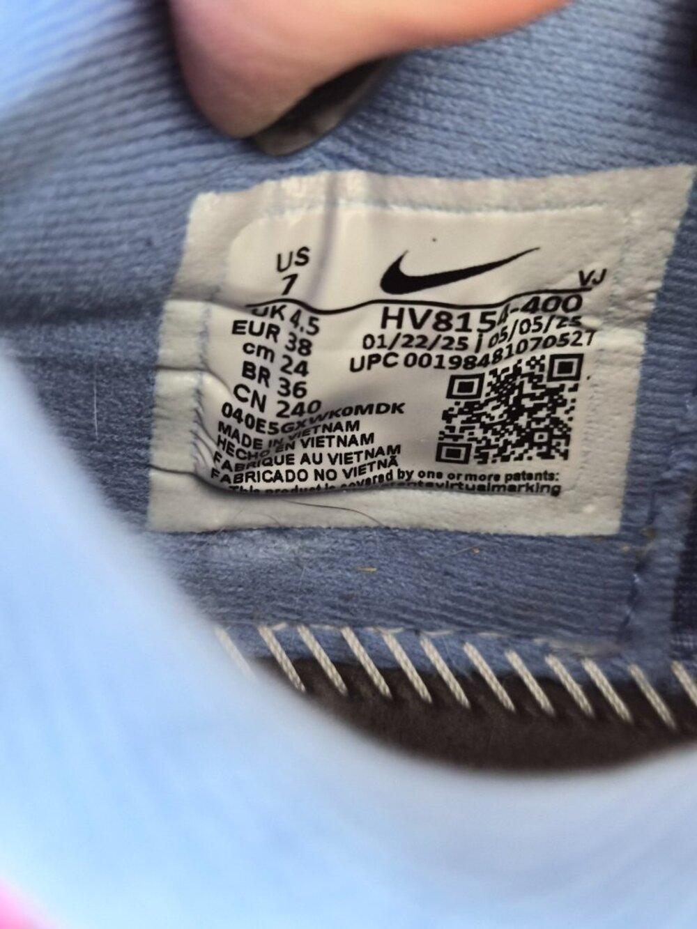 Nike Vomero Plus - Women - Size 7 - Picture 2 of 10